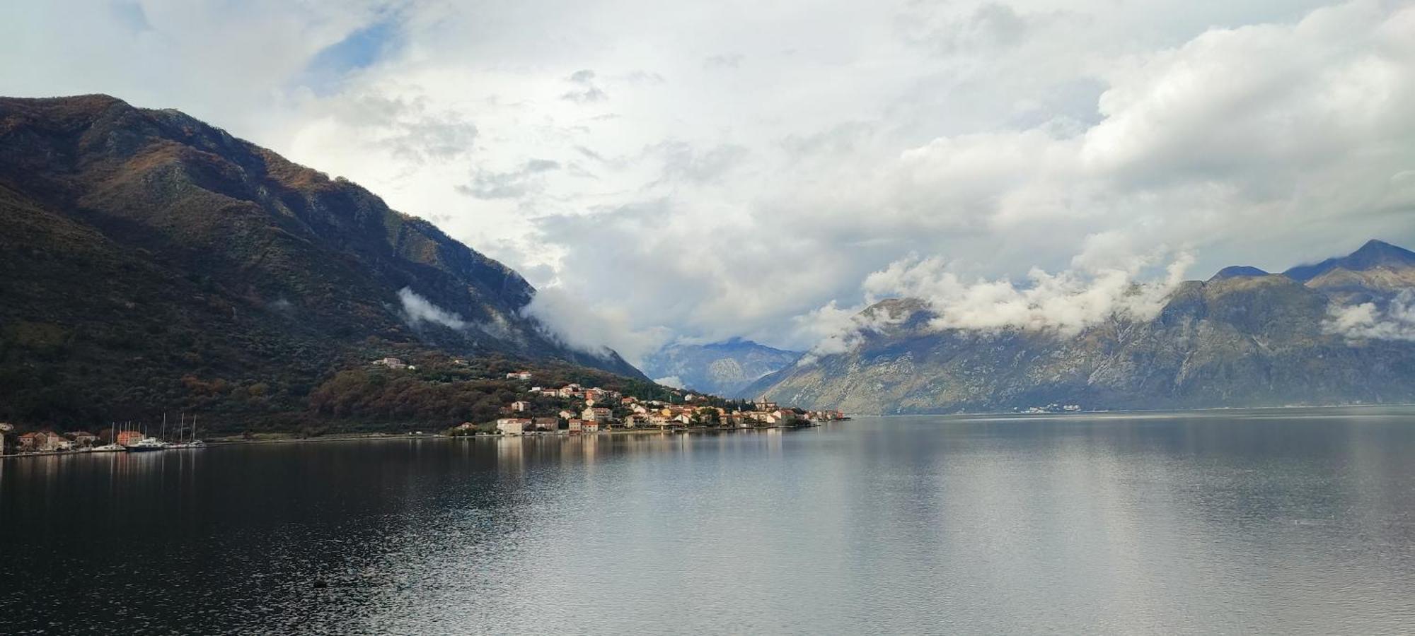 Villa Kamena Kotor Exterior photo