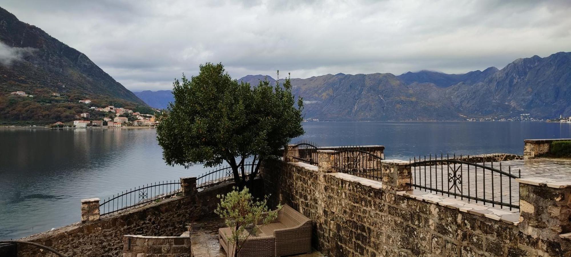 Villa Kamena Kotor Exterior photo